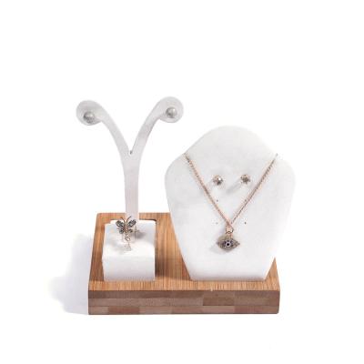 China Jewelry Disply Simple and Delicate Multifunctional Display Stand Jewelry Display Stand PU Leather Jewelry Display Set for sale