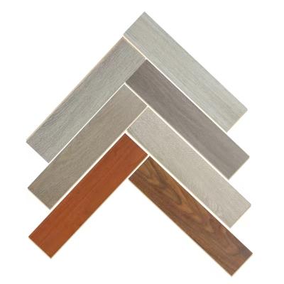 China Modern Latest Oak Wood Parquet HDF Herringbone Cheap Price 12mm Waterproof High Gloss Laminate Flooring for sale