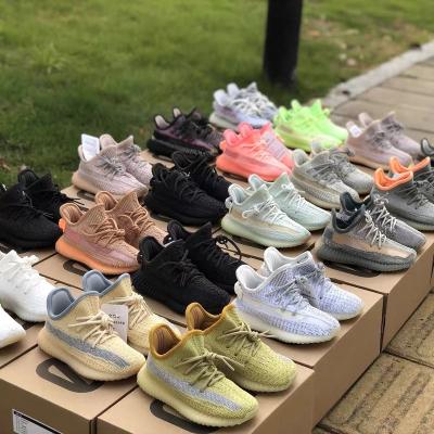 China Lightweight Kid Yeezy 350 V2 Fashion Running Light Sneaker Toddler Sports Kids Shoes Boys Girls White Running Casual Kids Custom Made for sale