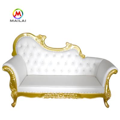 China 2021 Romanesque Antique Royal Wedding Chair King And Queen Throne Traditional Wooden Chairs for sale