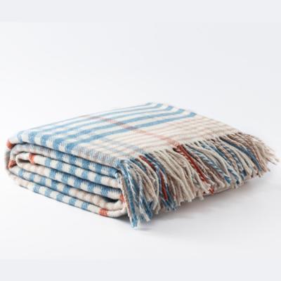 China Amazon Hot Sale Family Living Room Stewart Muted Blue Picnic Pure Nordic Folded Blanket for sale