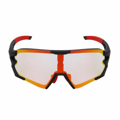 China Lightweight Hot Style OEM Custom Polarized Sports Sunglasses For Men And Women for sale