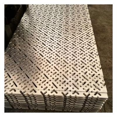 China Plain Weave Factory Wholesale 1*2M Galvanized Perforated Metal Mesh High Quality  Punching Net for sale