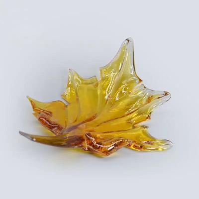 China OEM&ODM Modern Customizable Maple Leaf Decoration Accessories Luxury Chandeliers For Wedding Decor Living Room for sale