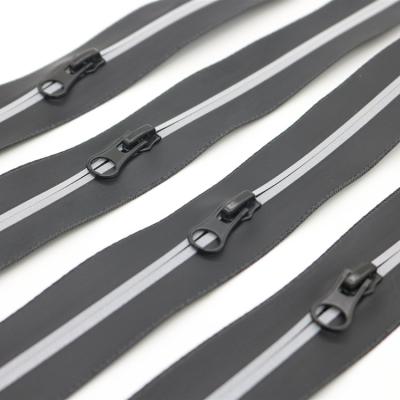 China Custom Wholesale Custom Waterproof Zipper Black Reflective Zipper for sale