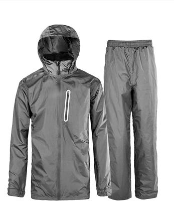 China Waterproof Disposable Foldable Rain Coat Men's Heavy Rain Suit (Jacket and Pants Suit) for sale