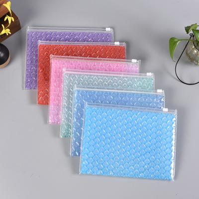 China Custom protective ziplock flat cosmetic pouch with bubbles for sale