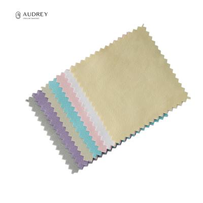 China Custom Logo Soft Jewerly Wholesale Microfiber Cleaning / Jewelry Packaging Polishing Cloth With Anti Tarnish Agent For Gold Jewelry for sale