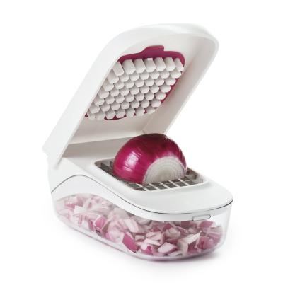 China Sustainable Loonde New Hand Held Manual Onion Nuts Garlic Vegetable Cutter Cleaver for sale