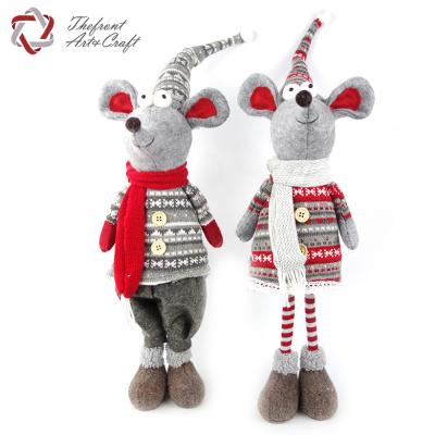 China Christmas Decoration Hot Sale Finely Processed Red Scarf Cloth Christmas Cute Mouse for sale