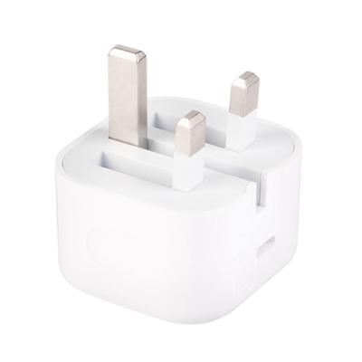 China Hot Selling UK Mobile Phone Wall Travel Plug Universal Quick Charging Phone Charger Adapter for sale