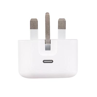 China High Quality Mobile Phone QC3.0 PD3.0 UK Mobile Phone Charger Fast Charging Universal Adapter for sale