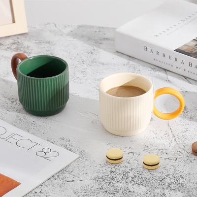 China Viable Customizable Wholesale Cute Porcelain Mugs Coffee Cup Customized Set for sale