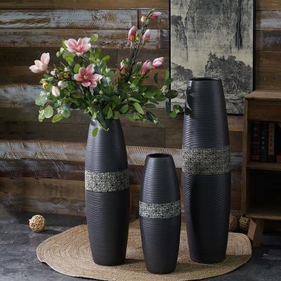 China Chinese Clay Vases Contemporary Wedding Vase Porcelain Large Ceramic Ribbed Vases For Centerpieces Home Accessories for sale