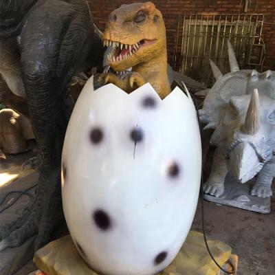 China Figerglass Outdoor Amusement Park Museum Large Fiberglass Dinosaur Egg With Baby Dino For Taking Photo for sale