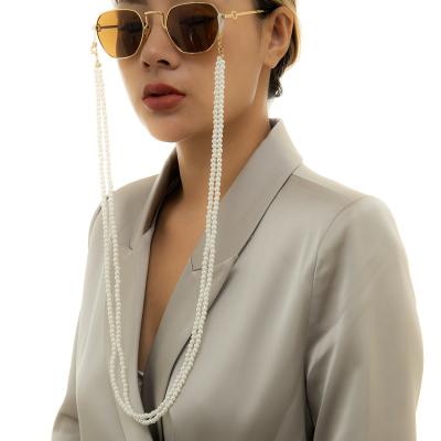 China Fashion Double Layer Pearl Necklace Trendy Handmade Beaded Sunglasses Chain Vintage Women Hanging Neck Glass Strap for sale