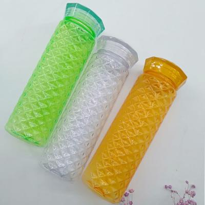 China Custom Creative Sustainable BPA Free 22oz Plastic Drinking Water Bottles With Diamond Lid Plastic Water Bottle for sale