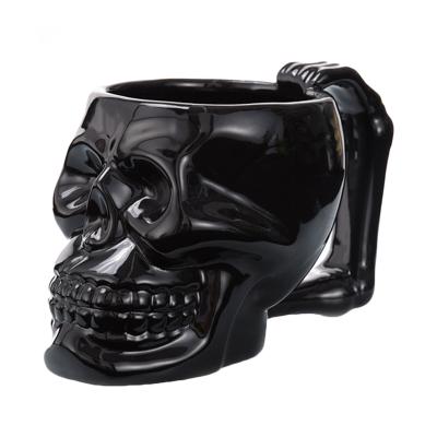 China Creative New Viable Black Ceramic Portable Mug Cup Water Cup Skull Halloween Skull Mugs for sale