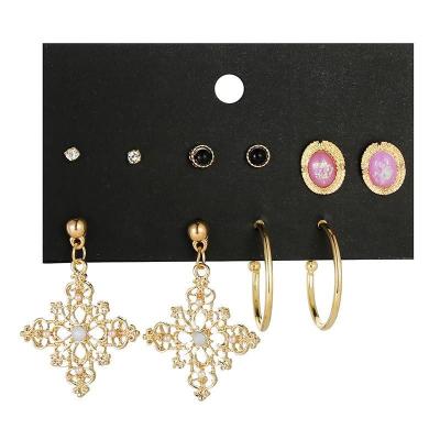 China CLASSIC Female C-shaped Earrings Diamond Retro Flower Earrings Set for Women Wholesale for sale