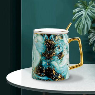 China Sustainable Ink-and-stone Luster Gold Ceramic Mug With A Cover Spoon Desktop Water Cup for sale