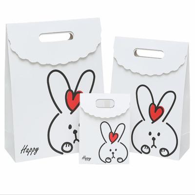 China Recyclable Birthday Party Packaging OEM Customized Cheap Recycled Paper Gift Bag For Promotional Gift for sale