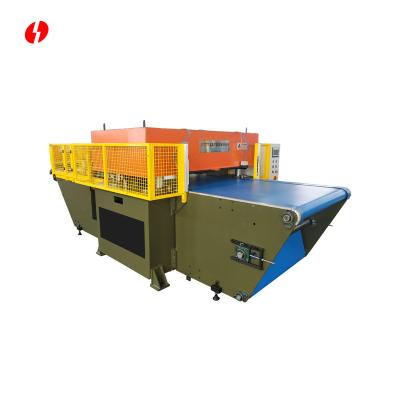 China Automatic Insole Cutting Machine Huasen Football Material Cutting Machine And Football Cutting Machine for sale