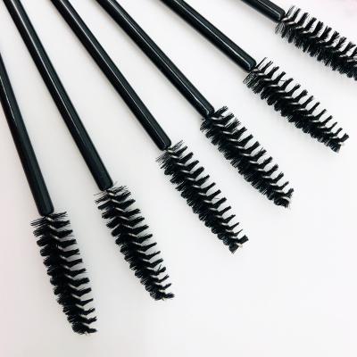 China NATUHANA Skin-Friendly Logo Custom Eyebrow and Eyelash Sweeps 50pcs Wholesale Lash Wands Eyelash Extension Brush Disposable for sale