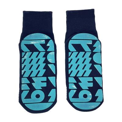 China 037 Antibacterial Trampoline Socks Park Grip Knocks Custom Logo Non-Slip Yoga Socks Trampoline Park for sale