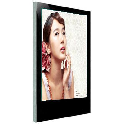 China 21.5 inch high brightness LCD AD Player multimedia / totem digital signage for sale