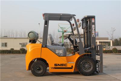 Cina USA Eaton Steering Gear 2.5t LPG Gasoline Forklifter per prestazioni a gas naturale in vendita