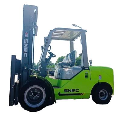 China 1150mm Fork Length 4 Ton 4-Wheel Telehandler Forklifts for Off Road and Rough Terrain for sale