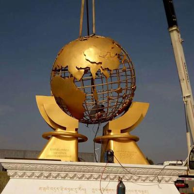 China Greatest Landmark Australian Garden Art Metal Statue Gold Stainless Steel World Globe Sculpture for sale