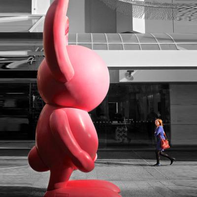 China Europe Exhibition Decoration Modern Indoor Animal Stainless Steel Statue Mirror Stainless Steel Red Rabbit Sculpture for sale