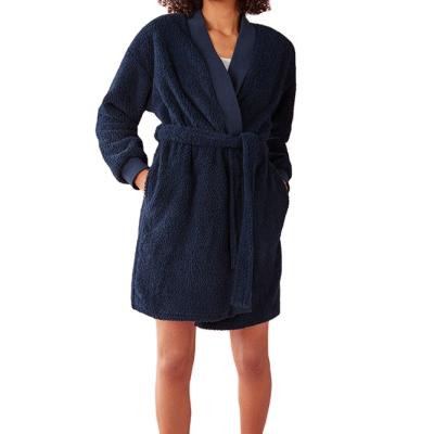 China Leisure QUICK DRY Fleece Thickened Pajamas Women Long Sleeve Bathrobe Pocket Warm Solid Color Homewear Robe for sale