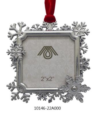 China HANGING SILVER METAL DESIGN NEW CHRISTMAS ORNAMENT SNOWFLAKE DESIGN for sale