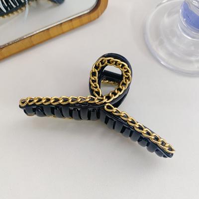 China Plastic Chain Plug Hair Crab Clips Women Makeup Bath Hair Accessories Coffee Acrylic Hair Claw Clip for sale