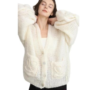 China Anti-wrinkle fashion European loosde pure hand - woven straight mohair tube sleeve sweater lady for sale