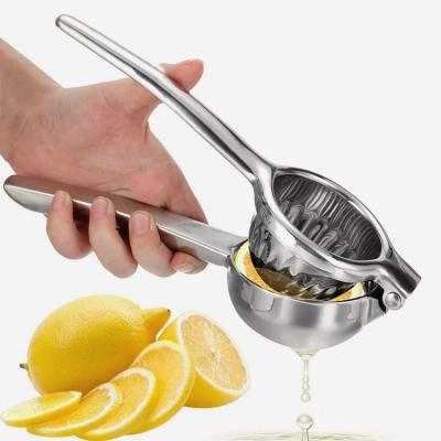 China New Product Manual Stocked Hot Selling Silver Metal Stainless Steel Household Fruit Squeezer Lemon Squeezer for sale