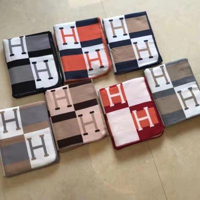 China PORTABLE Custom Design Knit Letter H Cashmere Blanket H Letter Super Soft Knit Blanket for sale