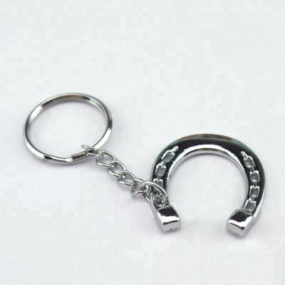 China Metal Lucky Metal Horseshoe Keychain for sale