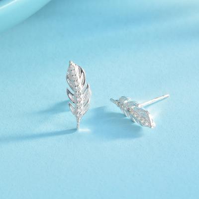 China The CLASSIC SayYes 925 Sterling Silver Jewelry Cubic Zirconia Feather Stud Earrings Silver Plated For Women for sale