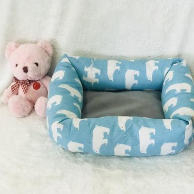 China Hot Fordable Small Size Cheap Indoor Dog Beds Indoor Dog House Cat Kennel Stocked Colorful for sale