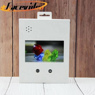 China All World Fashion Design Business Paper Promotional Greeting Card 5 Inch IPS LCD Display Stand Hook Holder Video Brochure for sale