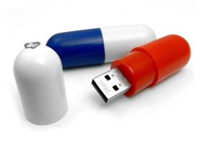 Chine Logo en plastique de Pendrive de pilules d'entraînement de pouce d'entraînement d'instantané de la nouveauté 32GB USB adapté aux besoins du client à vendre