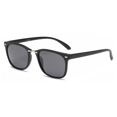 China Comfort Brand Wholesale Square Frame Fashion Unisex Sunglasses for sale