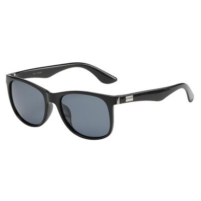 China Ease New Style Plastic Fashion Polarized Unisex Sunglasses for sale