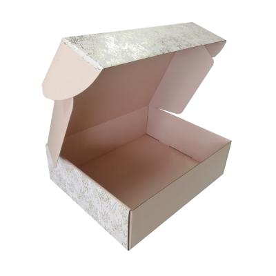 China Recyclable Custom Black Flat Rigid Paperboard Packaging Storage Gift Storage Gift Folding Shipping Boxes With Gold Foil for sale