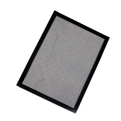 China Amazon Hot New Easily Cleaned Design PTFE Coated Reusable Durable Fiberglass BBQ Grill Mat Non Stick Barbecue Cooking Mesh Mats for sale