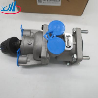 China Iron Material Truck Parts Brake Valve WG9000360530 OEM for sale