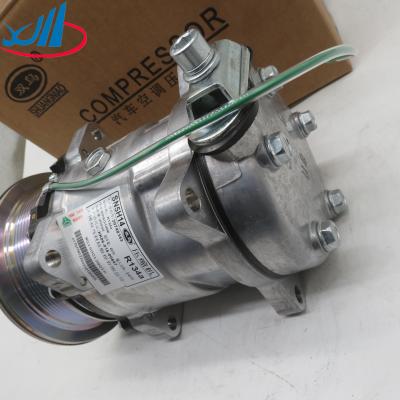 China Wg1500139009 SINO TRUCK Parts Howo Truck Parts Howo Air Condition Compressor for sale